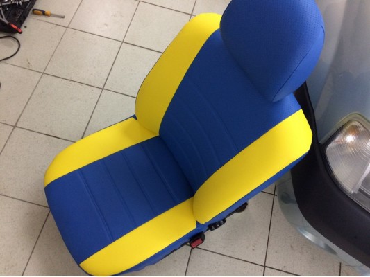 Авточехлы на Renault Logan