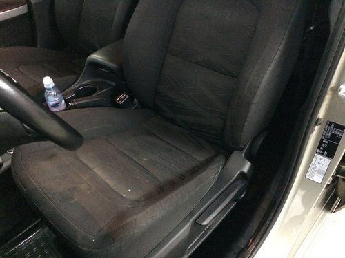 Процесс установки каркасных авточехлов Dress4car