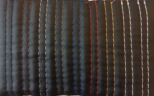 Варианты прострочек и цветов нитей авточехлов Dress4car